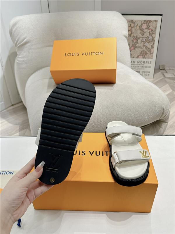 20251128184535548 200